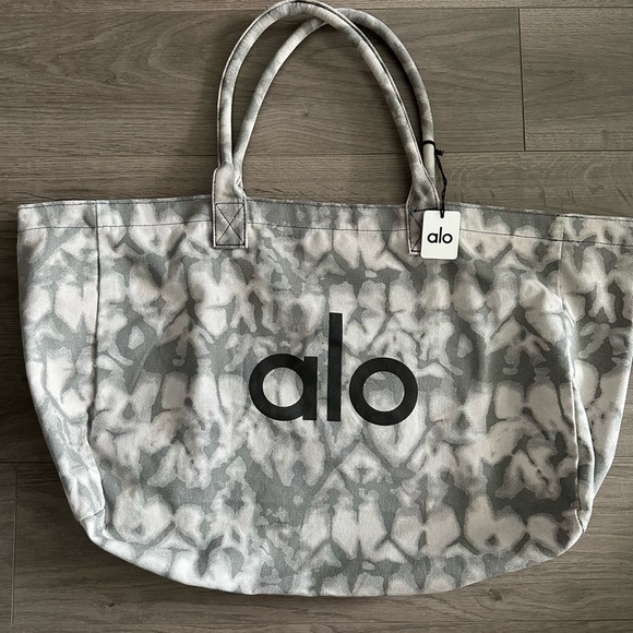 ALO Yoga Handbags - Alo Cotton Canvas Yoga Bag